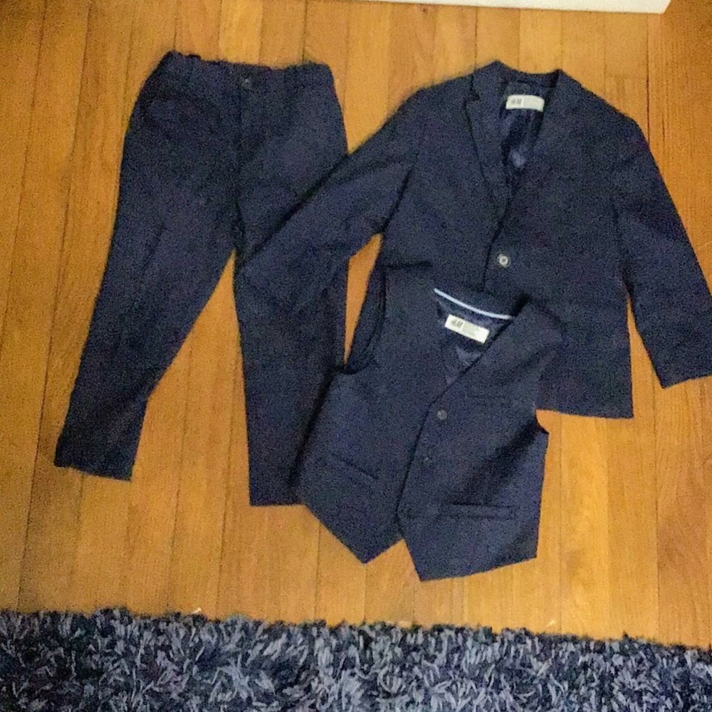 H&m suit